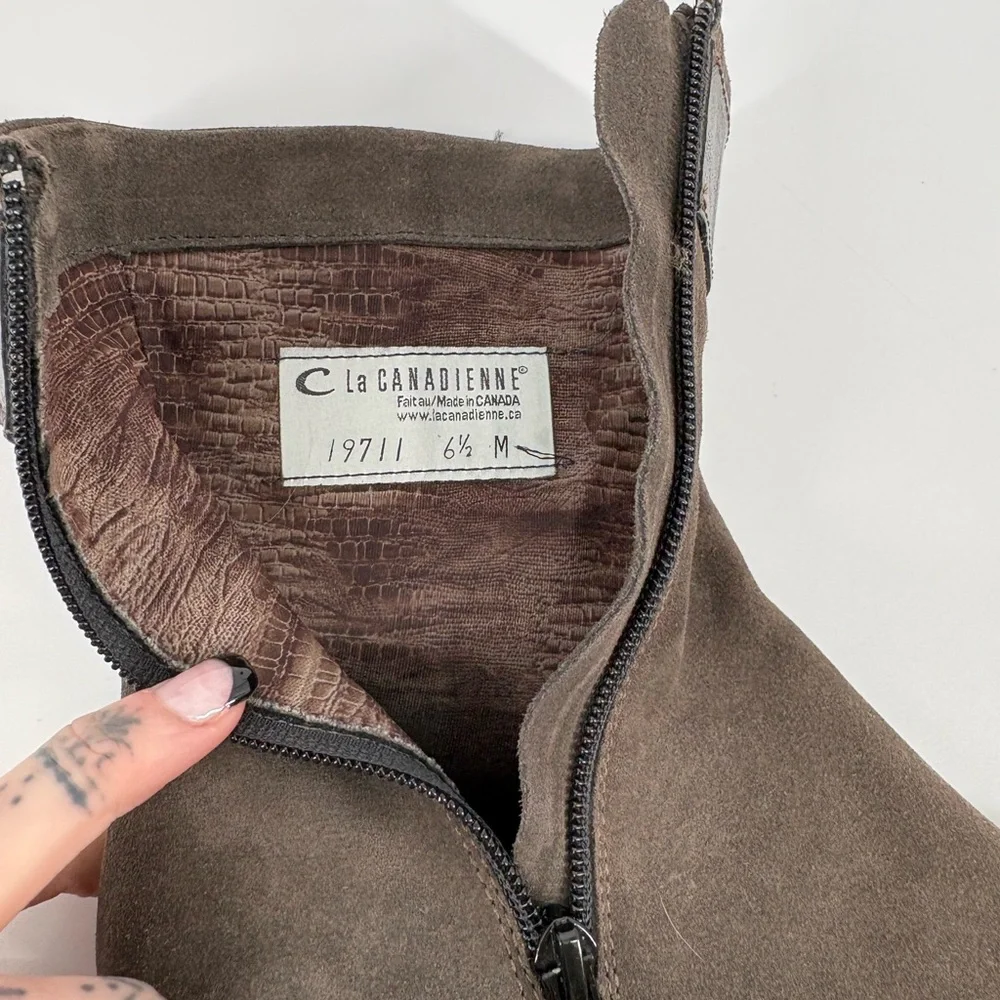 La Canadienne Women’s Suede Boots (SB10)